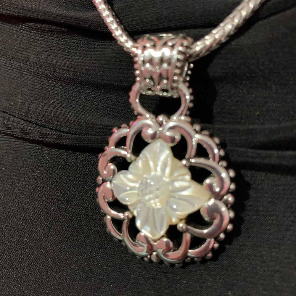 Silver & white carved pearl necklace